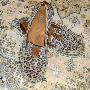 Ariat cruisers leopard print size 8